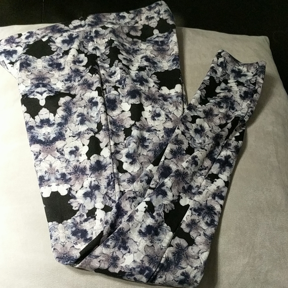 H&M Pants - 50% off H&M tights 3 pair